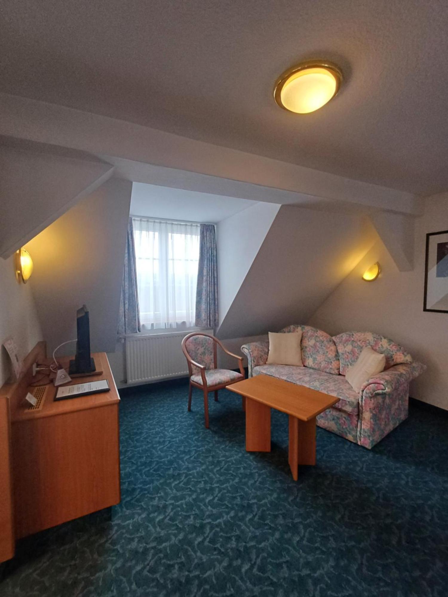 Hotel Garni Eschenbach Hildburghausen Eksteriør bilde